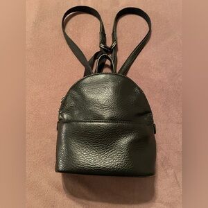 Matt & Nat Black July Mini Backpack like new!